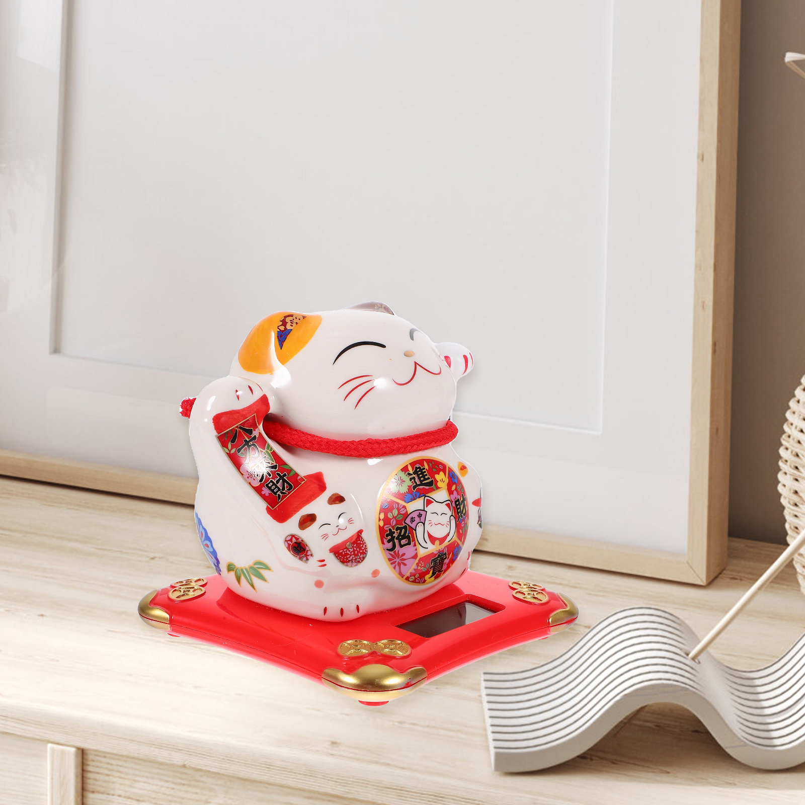 Solar Powered Cat Ornament wit - Home Office Feng Shui avis et prix